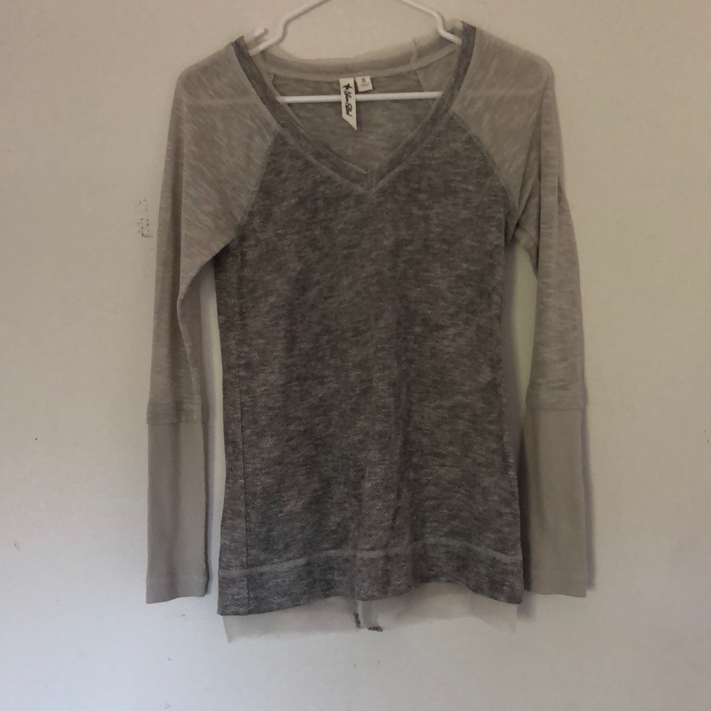 long sleeved gray shirt